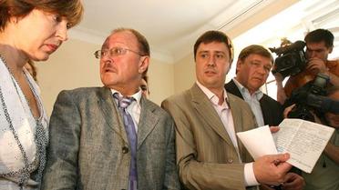 Чому угоду не підписують?