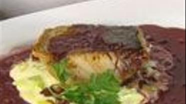 Судак під соусом