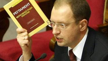 Яценюк у Москві заспокоює колег через НАТО