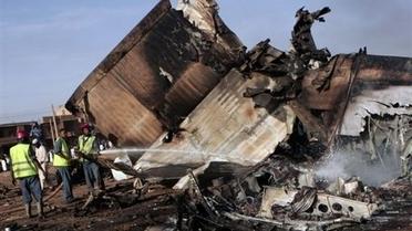 Розбився літак (без коментарів. Reuters)