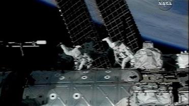 Астронавти Discovery (без коментарів. Reuters)