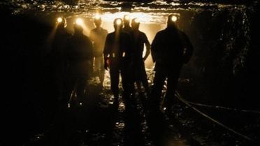 Гірники-інваліди пікетують будинок уряду