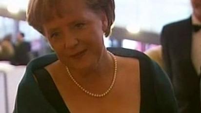 Декольте Ангели Меркель