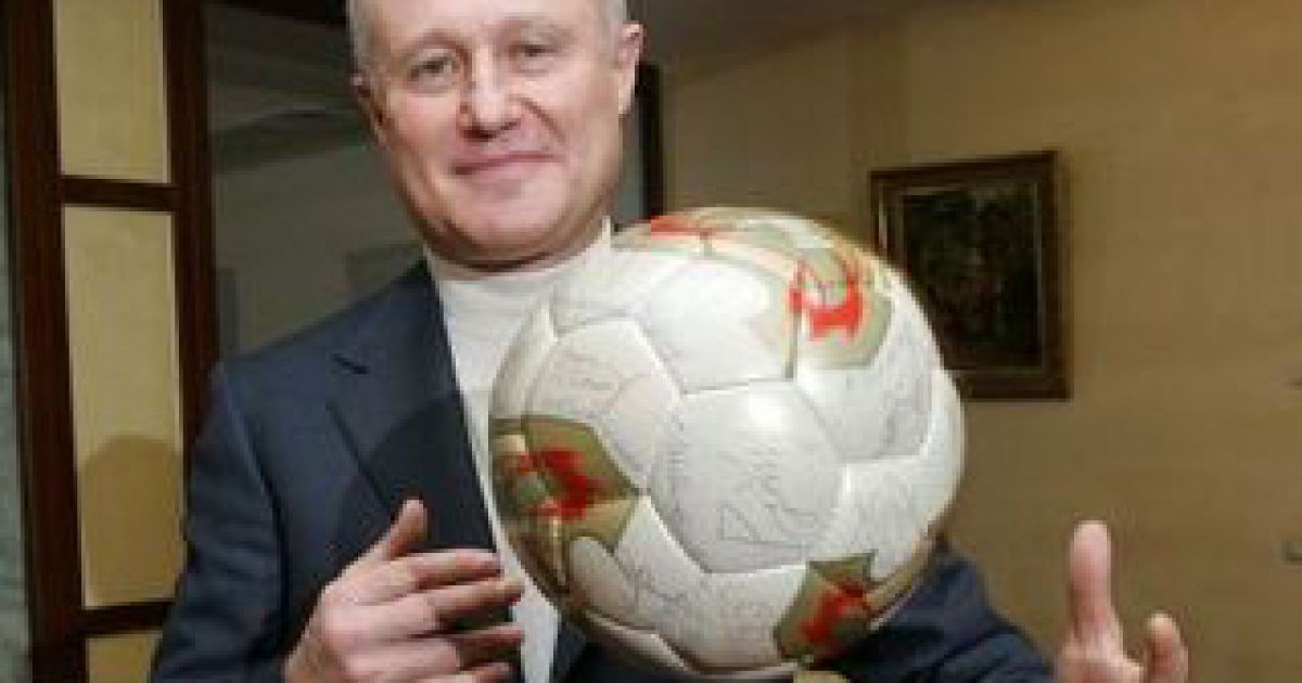 Суркіс зламав ногу, стоячи у воротах