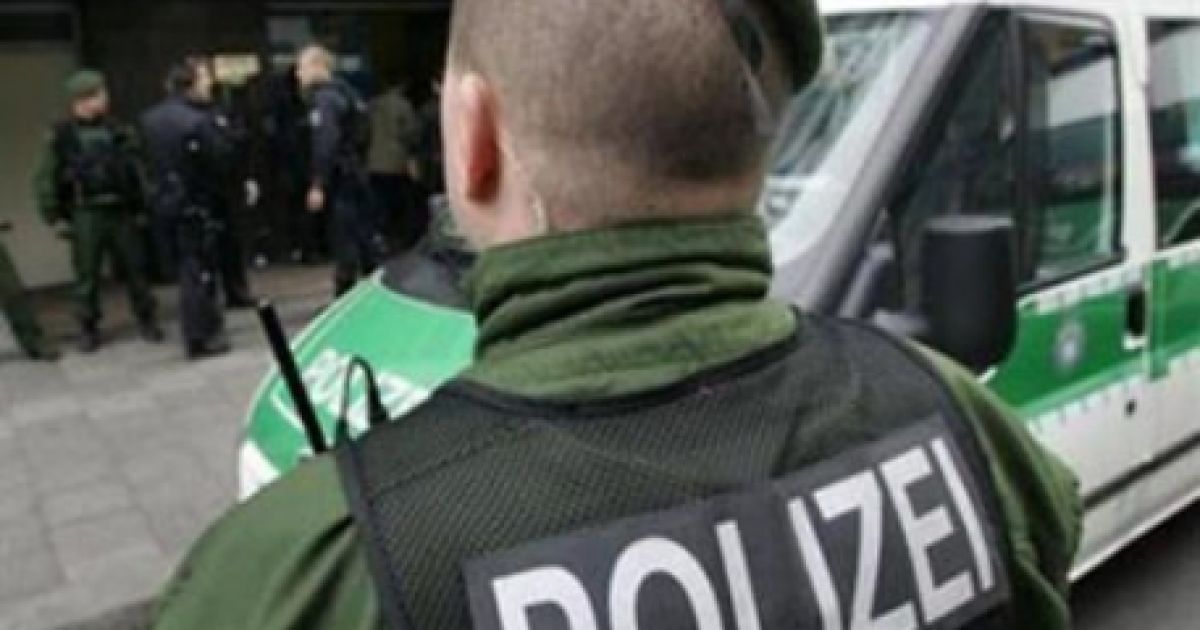 Поліція Німеччини заарештувала двох білорусів за крадіжку зброї