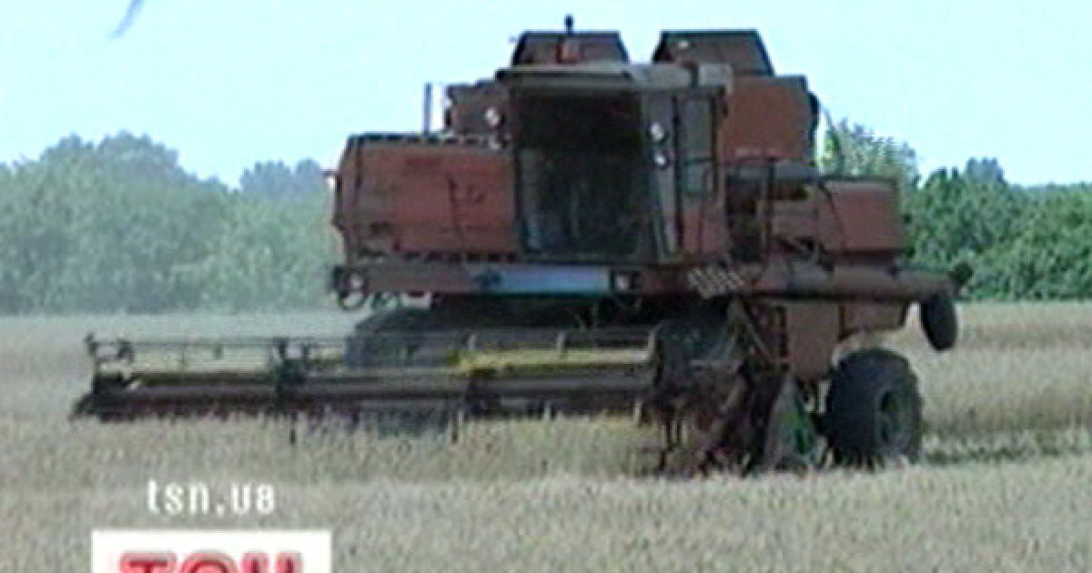 18 вересня був  випущений перший український комбайн.