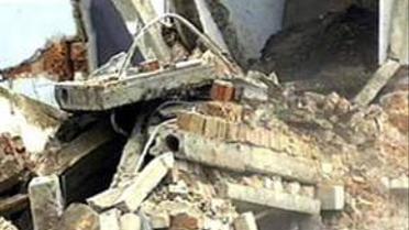 Обвал парковки в Москві