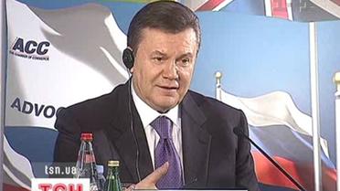 Янукович обіцяє зменшити податок