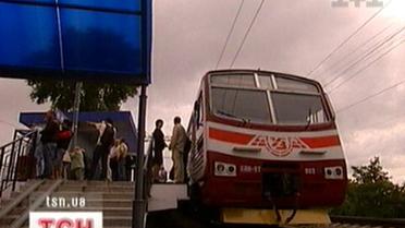 Електричкою по пробках вдарили у Києві
