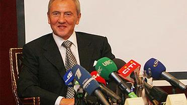 Черновецький зекономив 16 млн на сиротах