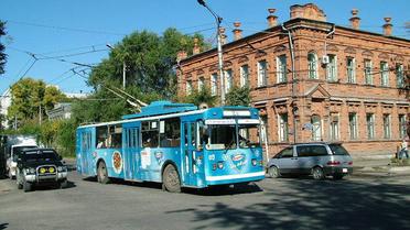 У Миколаєві горять тролейбуси