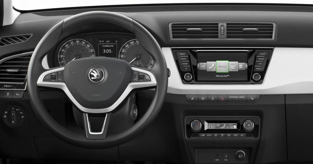 Skoda показала салон новой Fabia