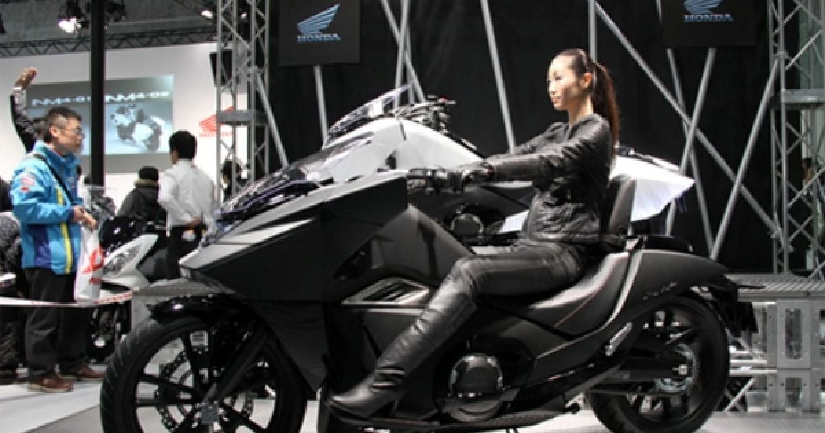 Японцы представили концепт мотоцикла Honda NM4