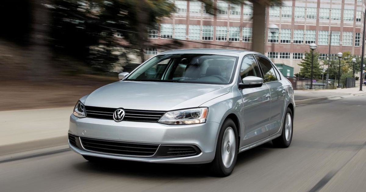 В США Volkswagen приостановил продажи Jetta, Passat и Beetle