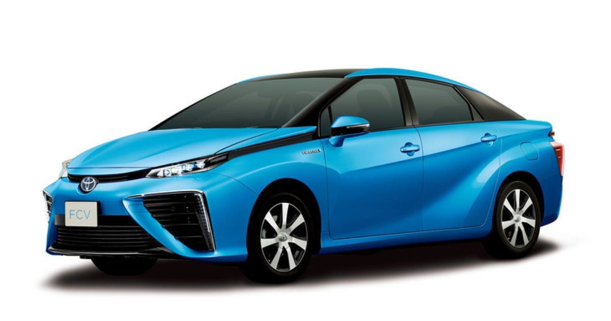 Toyota показала внешность серийного водородного FCV