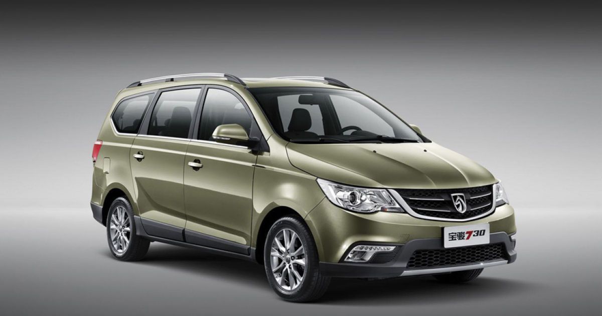 На китайский рынок вышел бюджетный минивэн Baojun 730