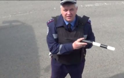 Донецкий гаишник матом угрожал расстрелять дальнобойщика (видео)
