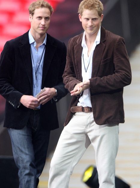 Принц Гарри с братом Уильямом в 2007 году / © Getty Images/Fotobank