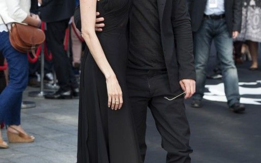 Джолі та Пітт ефектно з&#039;явились на прем&#039;єрі фільму у Лондоні / © Фото EPA/UPG