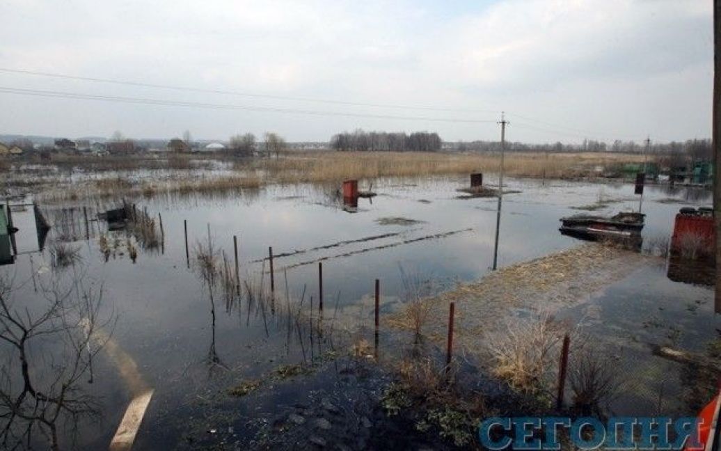 У селі Підгірці вода залила вулиці і будинки / © Сегодня