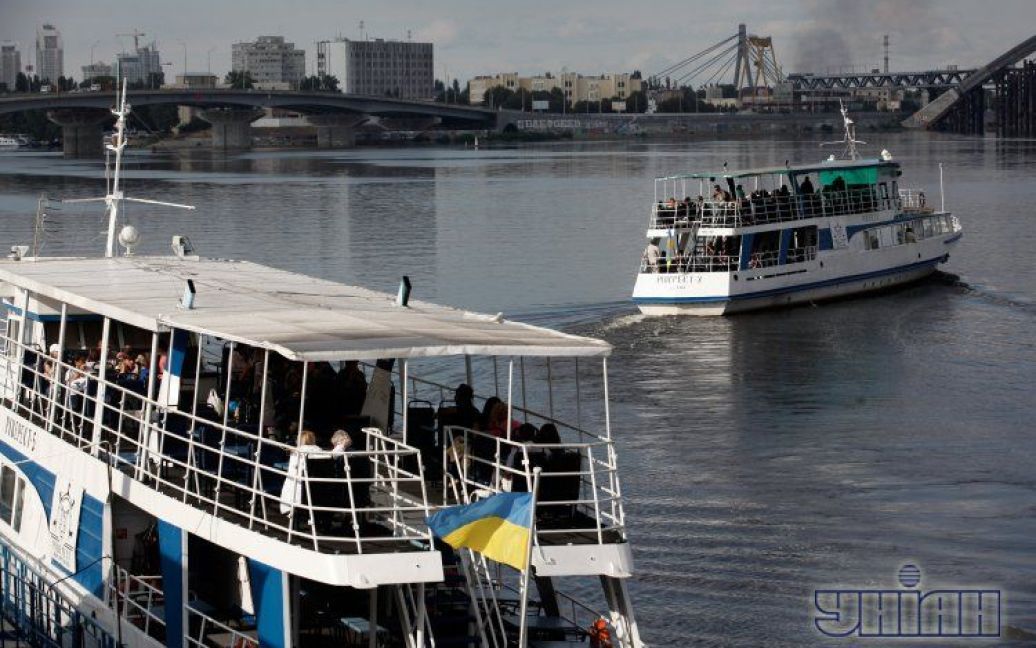 У Києві почав курсувати річковий трамвай / © УНІАН