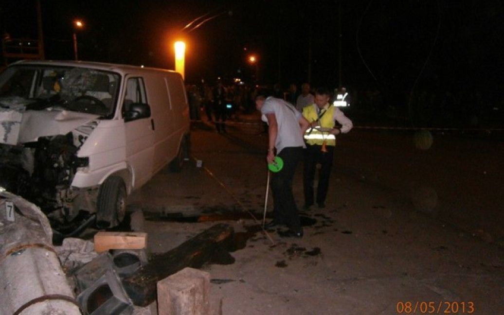 В результаті ДТП загинув водій мікроавтобусу / © typical.if.ua