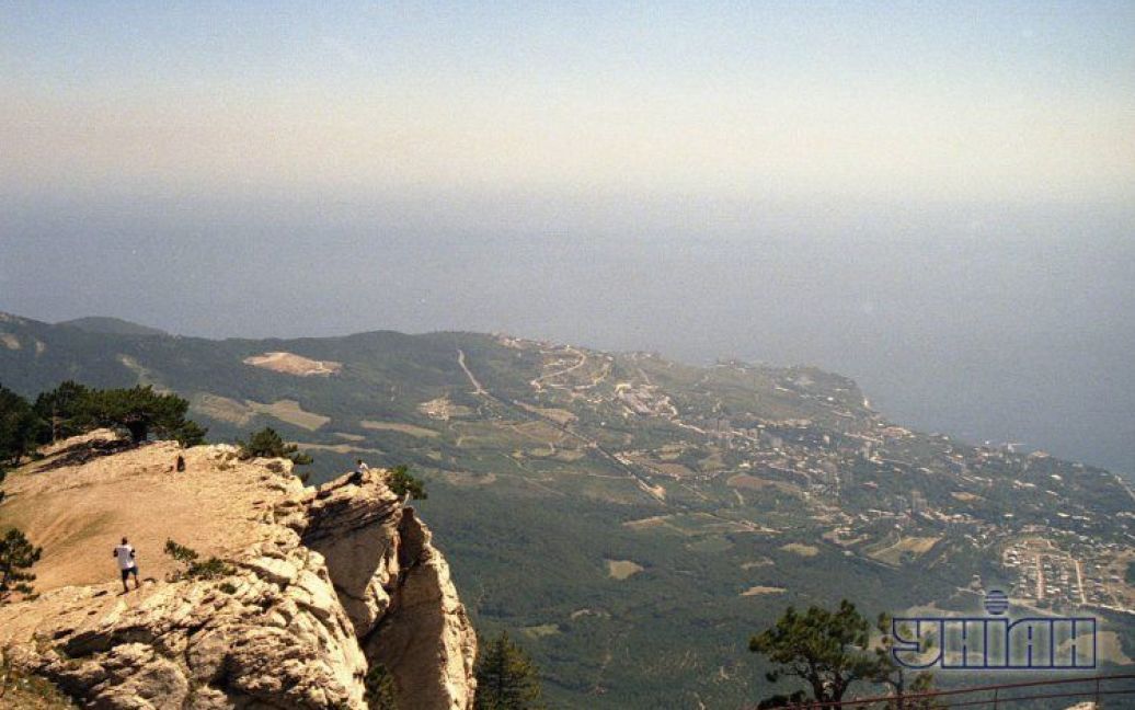 Aj Petri Zubi Gigantskogo Drakona Z Malovnichim Vidom Na Krim Turizm Tsn Ua