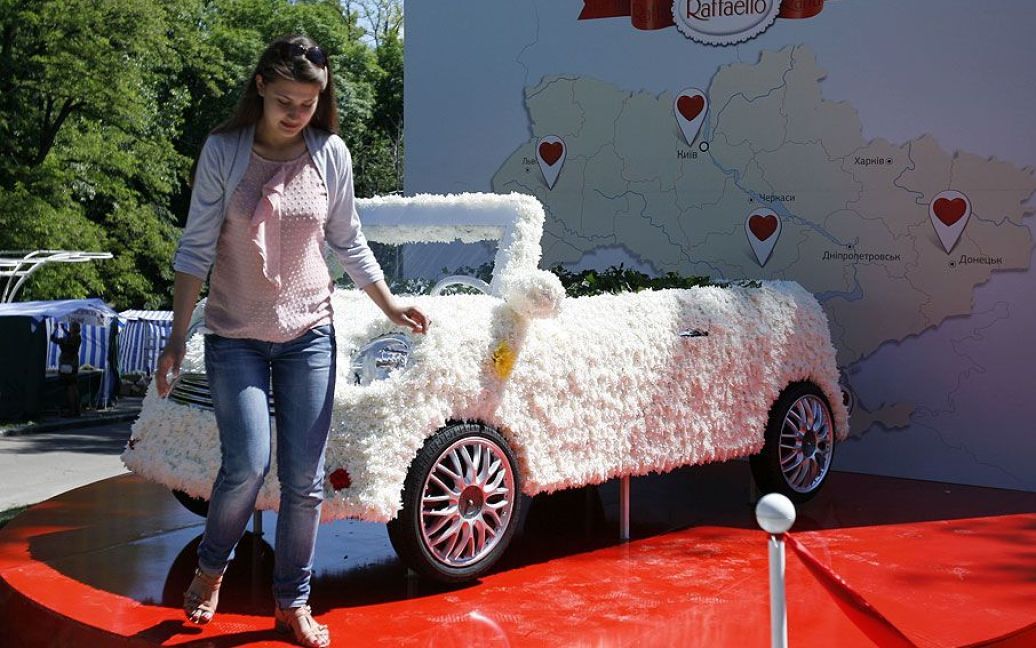 У столиці відкрили виставку "зелених" машин / © kievcity.gov.ua