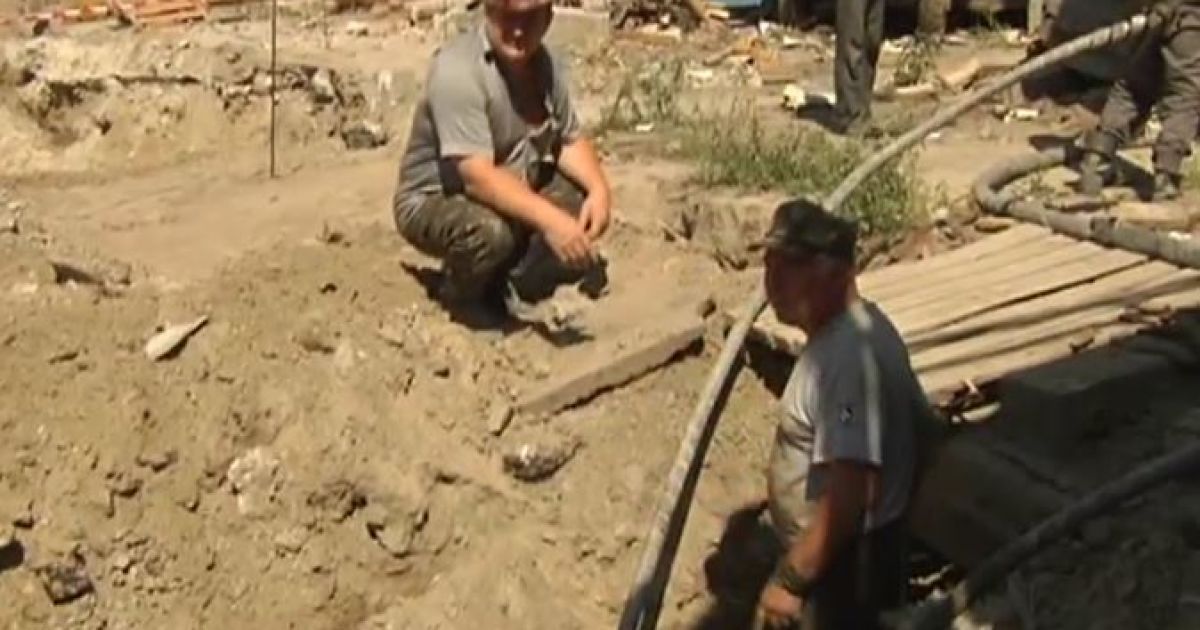 Екскаваторник після вибуху зник