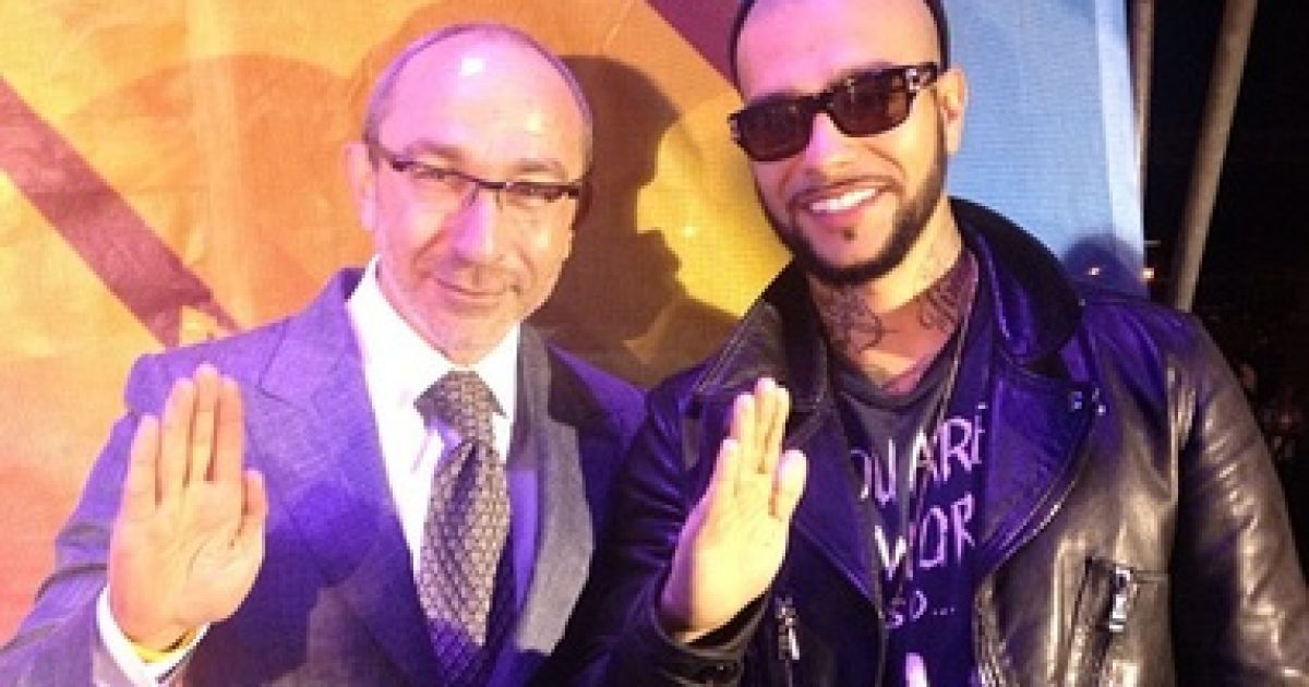 Мер Харкова виклав фото зі знаменитостями