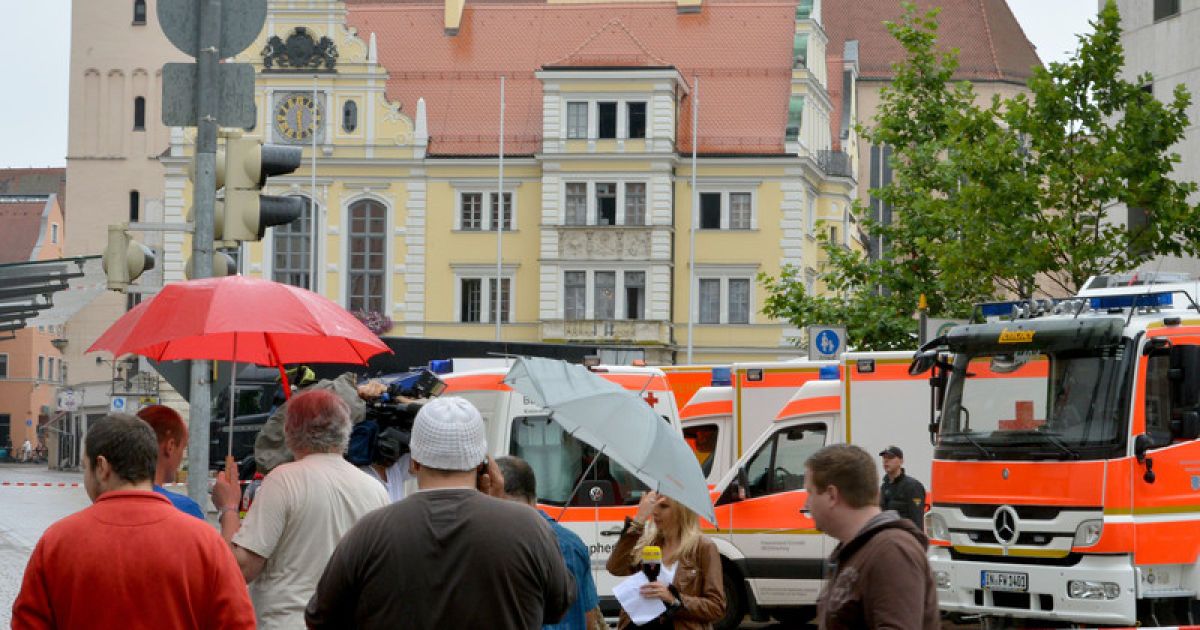 Психічно хворий хлопець тримав під прицілом чотирьох заручників