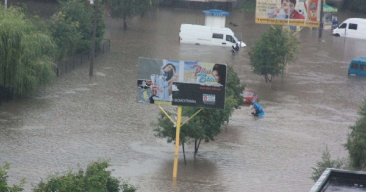 Злива у Луцьку / © pikabu.ru