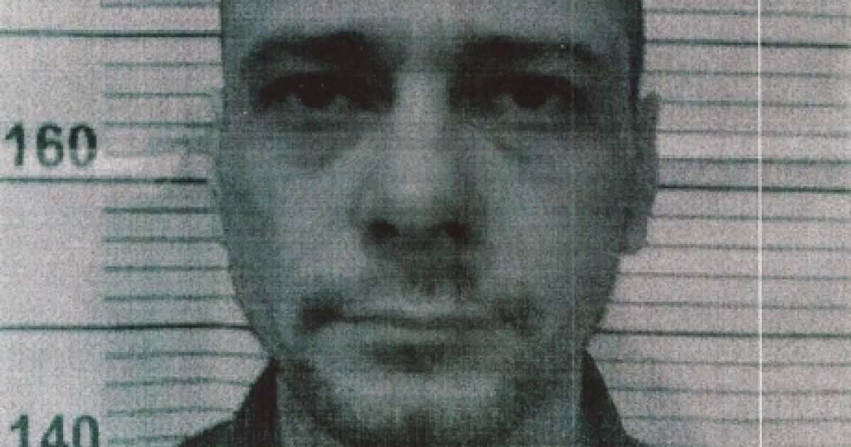 МВС Росії попереджає, що винний у стрілянині в Білгороді добре озброєний.