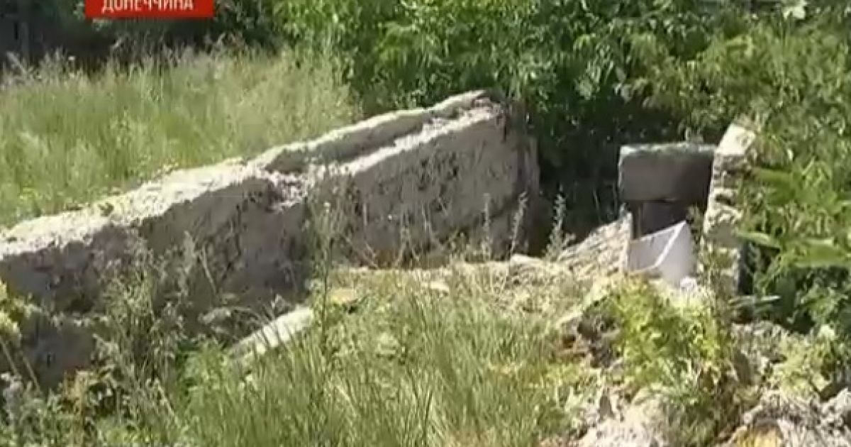 На Донеччині будинок завалився на голови підлітків