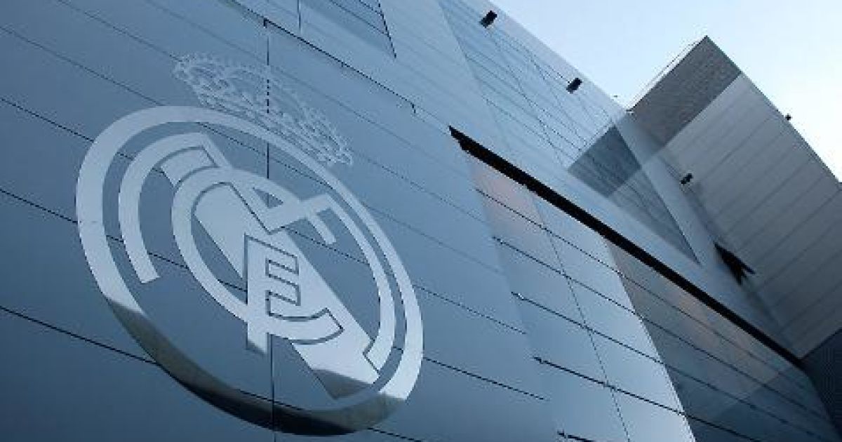 "Реал" втілює у життя модель Переса: досягти балансу між інвестиціями та прибутком.