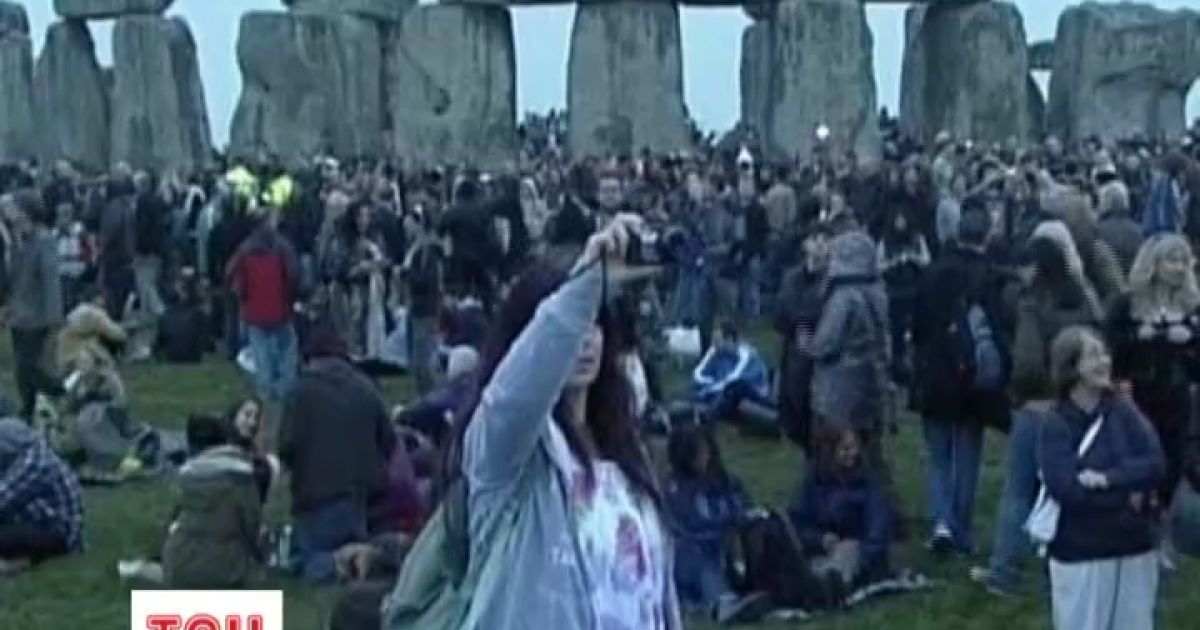 Світанок у Стоунхенджі зібрав 20 тис. чоловік