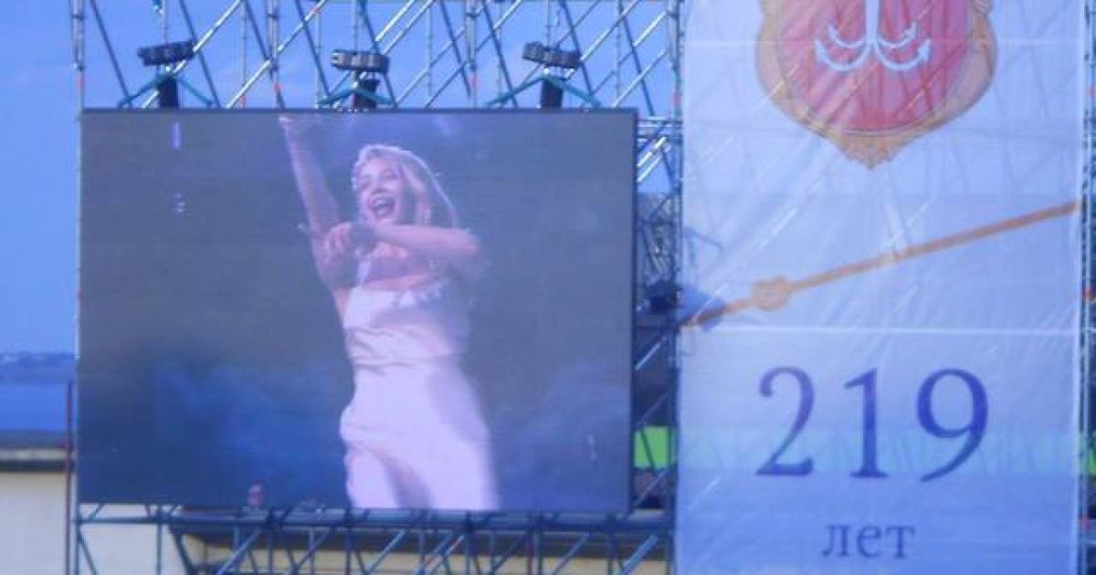 Трансляцію з виступом Кароль не показали в прямому ефірі