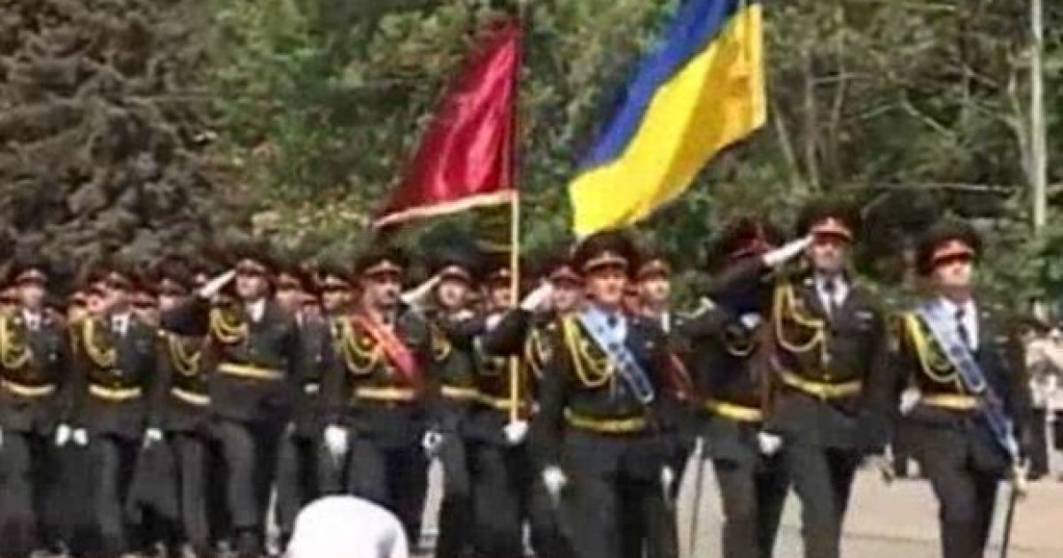 Навіть місце у гуртожитку військовим дається через хабарі