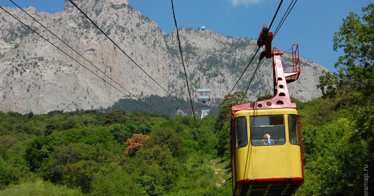 75 осіб не могли вибратися з вагонів