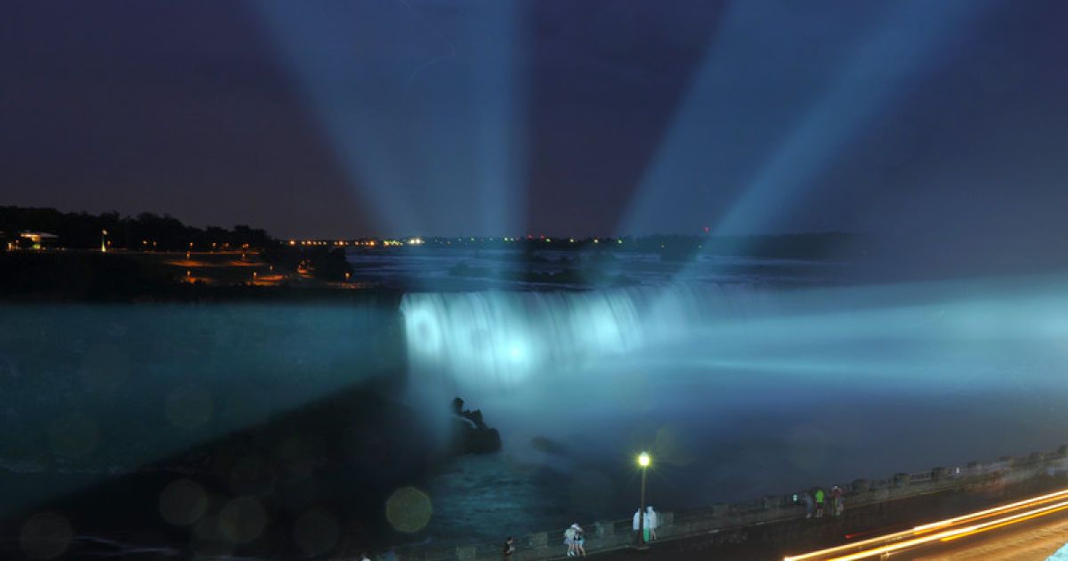 Канада святкує народження сина герцога і герцогині Кембриджських / © Фото EPA/UPG