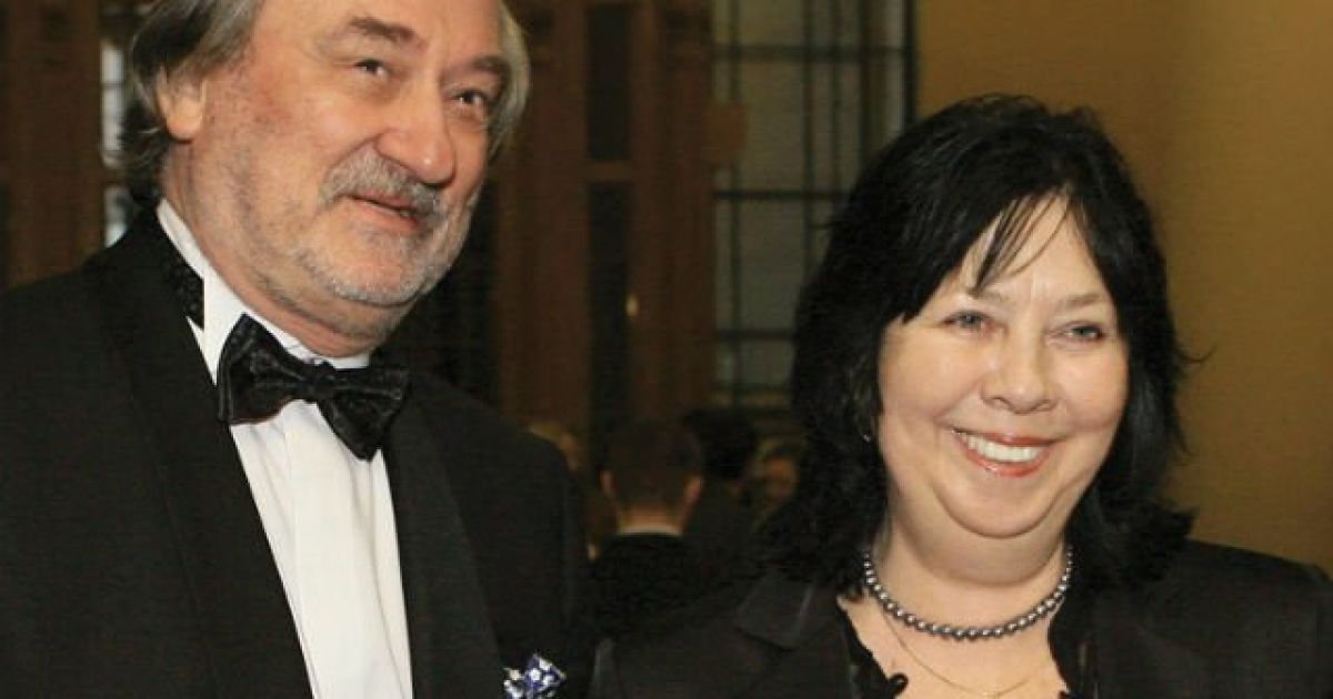 Лариса Ступка потрапила до лікарні
