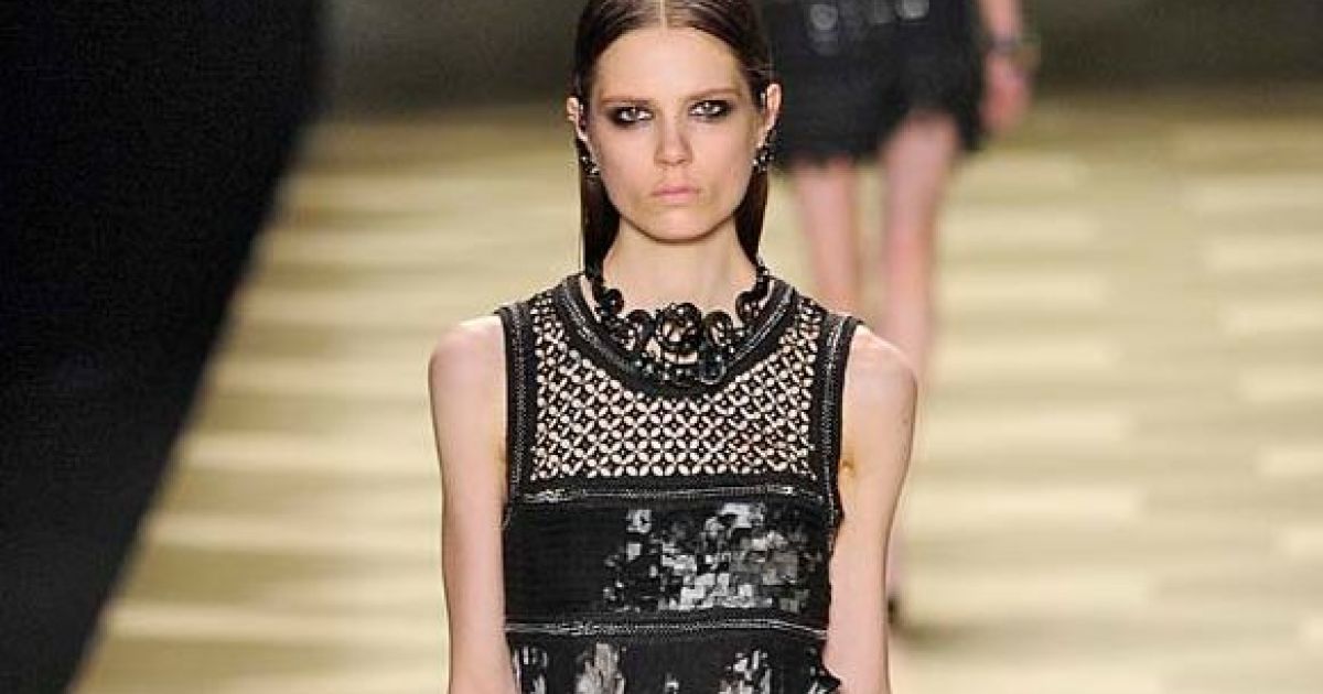 "Останній романтик" Roberto Cavalli радує жінок квітковими мотивами