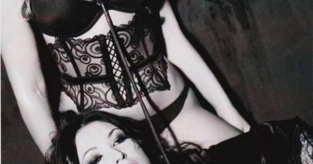 Орыс бастығын жалап жатқан жігіттің видеосы