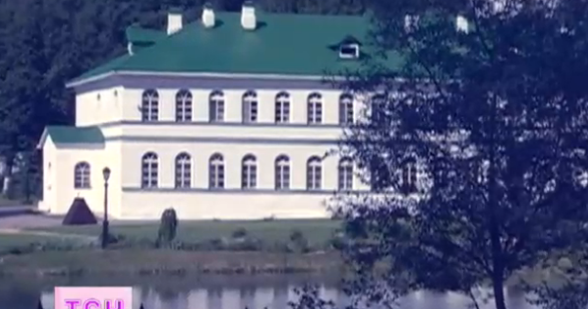 Людмилу Путіну оселили у монастирі