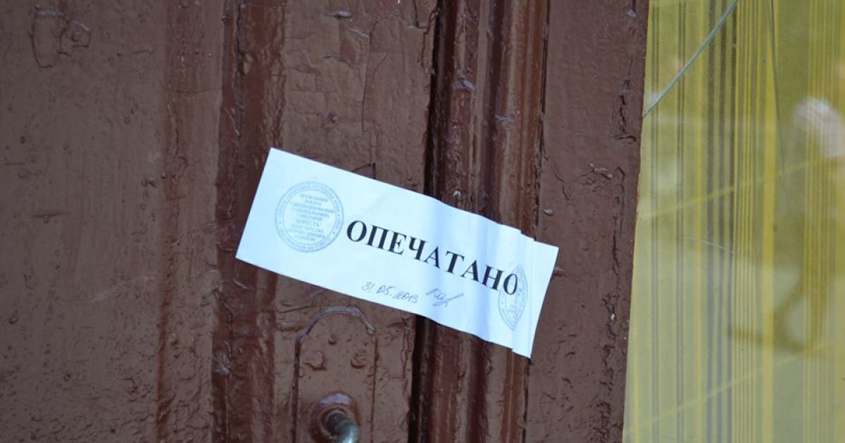 Дівчинка розбилася, провалившись вниз разом з балконом / © Facebook/Леонид Карпов