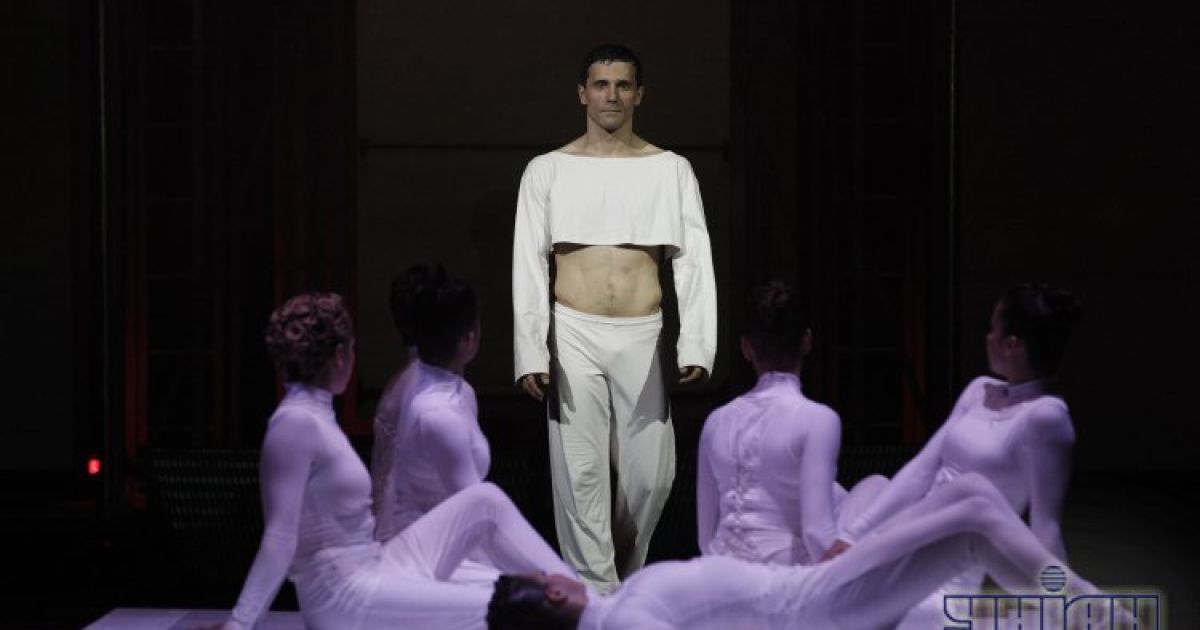 Шоу Rizoma "Time" в Києві. / © УНІАН