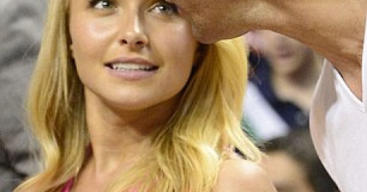 Володимир Кличко і Хайден Панеттьєрі сходили на баскетбол / © dailymail.co.uk