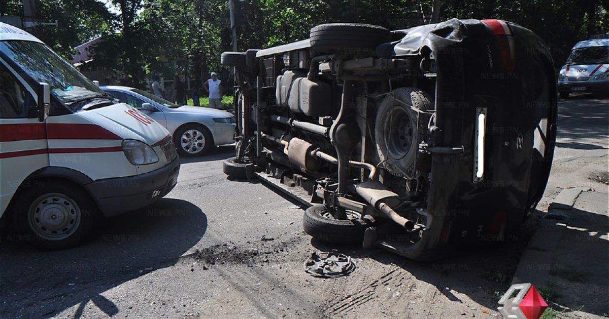 В аварії постраждали шестеро правоохоронців