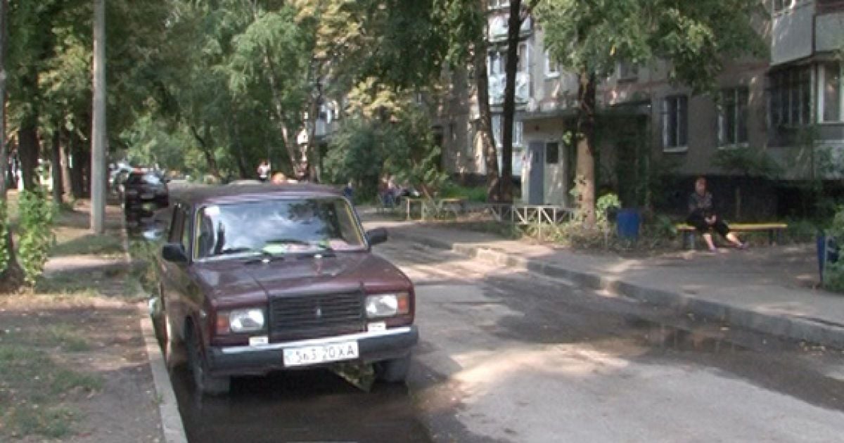 Хлопці перевіряли, чи можна викрасти легковик без ключів.