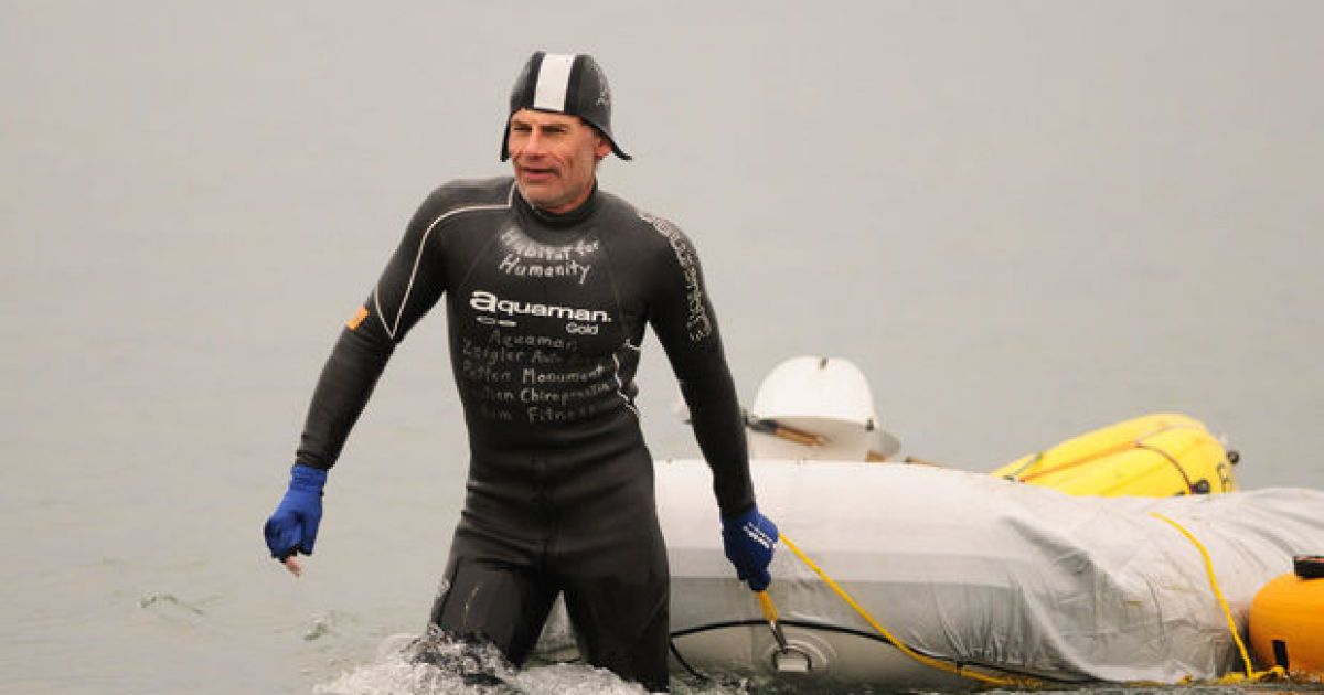 Джим Драйєр проплив трохи більше 30 кілометрів з величезним грузом.